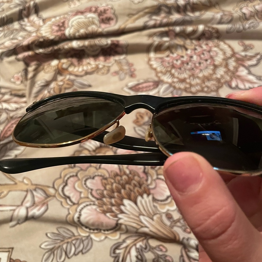 Ray-Ban Black and Gold Clubmaster Sunglasses - Picture 2 of 8